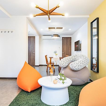Bijou Suites Ten Осака Екстериор снимка