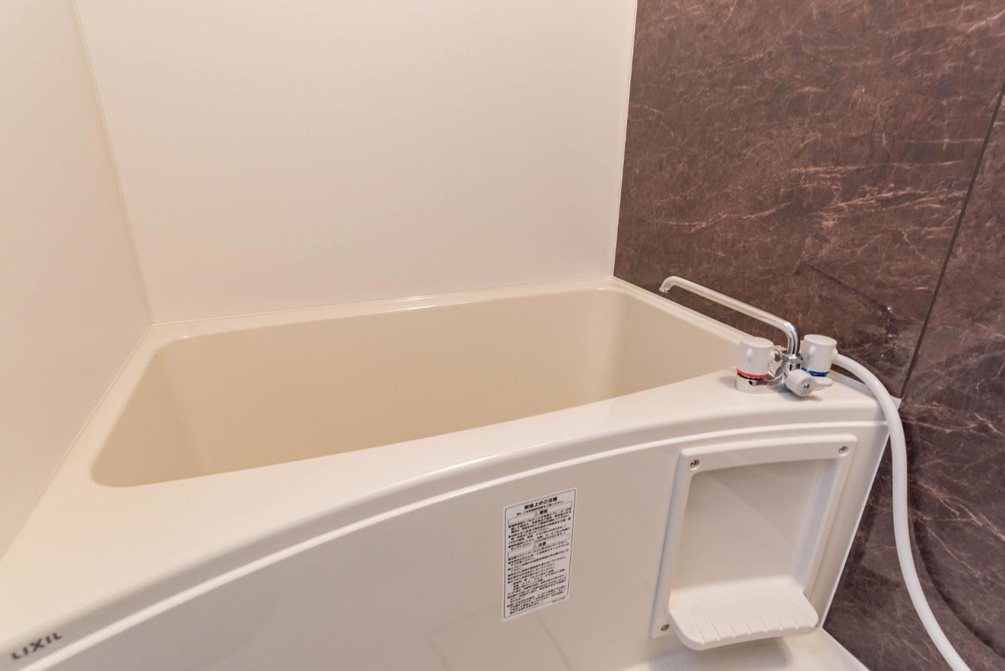 Bijou Suites Ten Осака Екстериор снимка