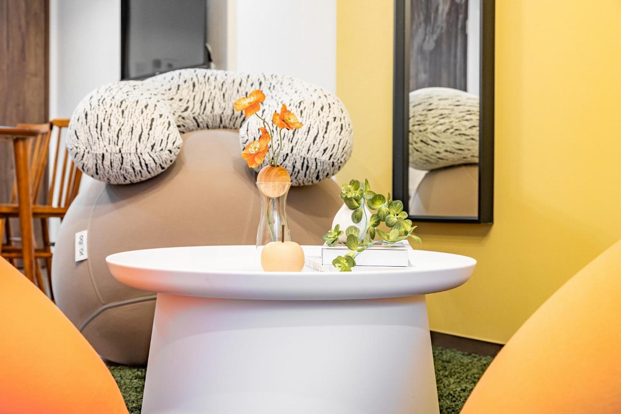 Bijou Suites Ten Осака Екстериор снимка